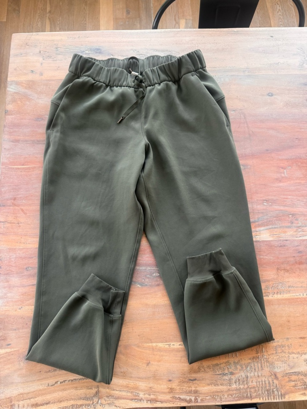 Lululemon On the Fly joggers lot of 5. Size 6 - Picture 9 of 15